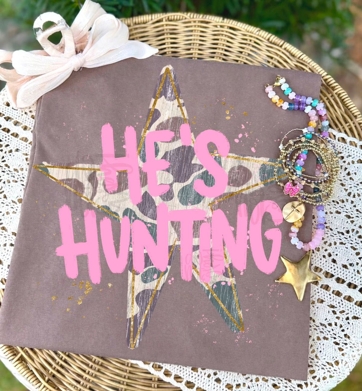 He’s Hunting! 🦌🦆